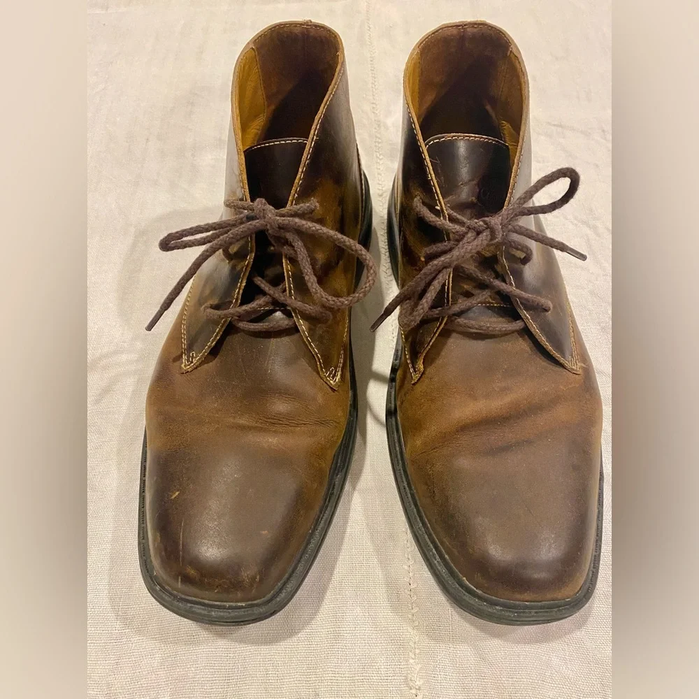 Elegant Dr. Comfort Brown Leather Chukka Boots